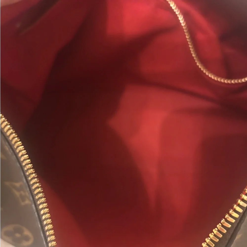 Louis Vuitton Slouchy PM - Picture 3 of 13